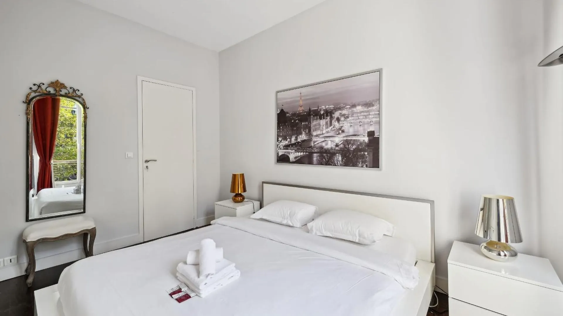 Apartamento Champs-Elysees & Arc De Triomphe - Cityapartmentstay Paris